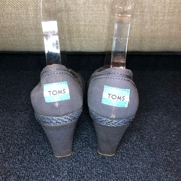 TOMS Blue Calypso Espadrille Peep Toe Canvas Wedge Heels Size 7 - Picture 9 of 11